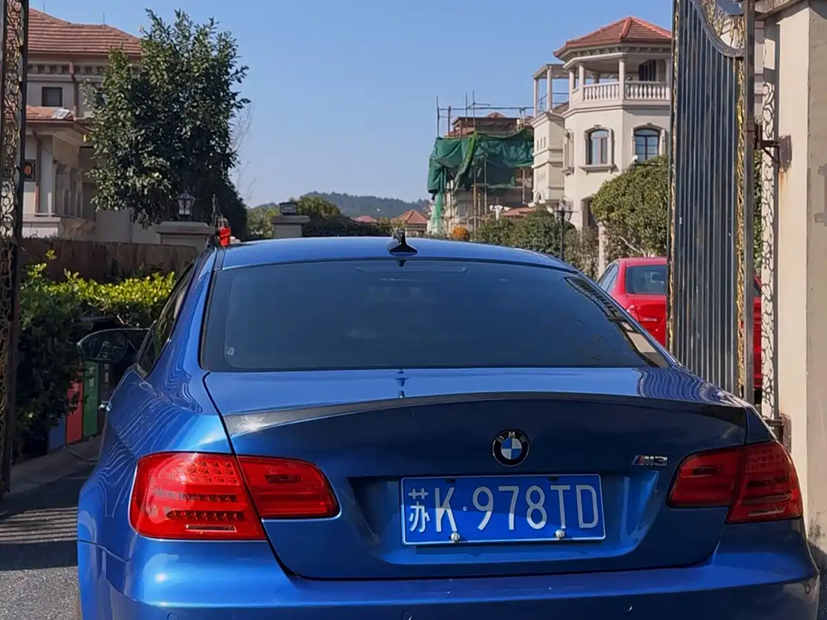 Фото 2 - BMW M3