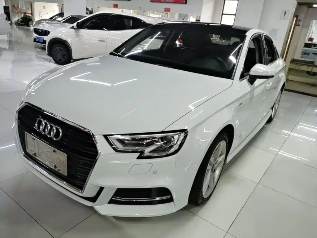 Фото 1 - Audi A3