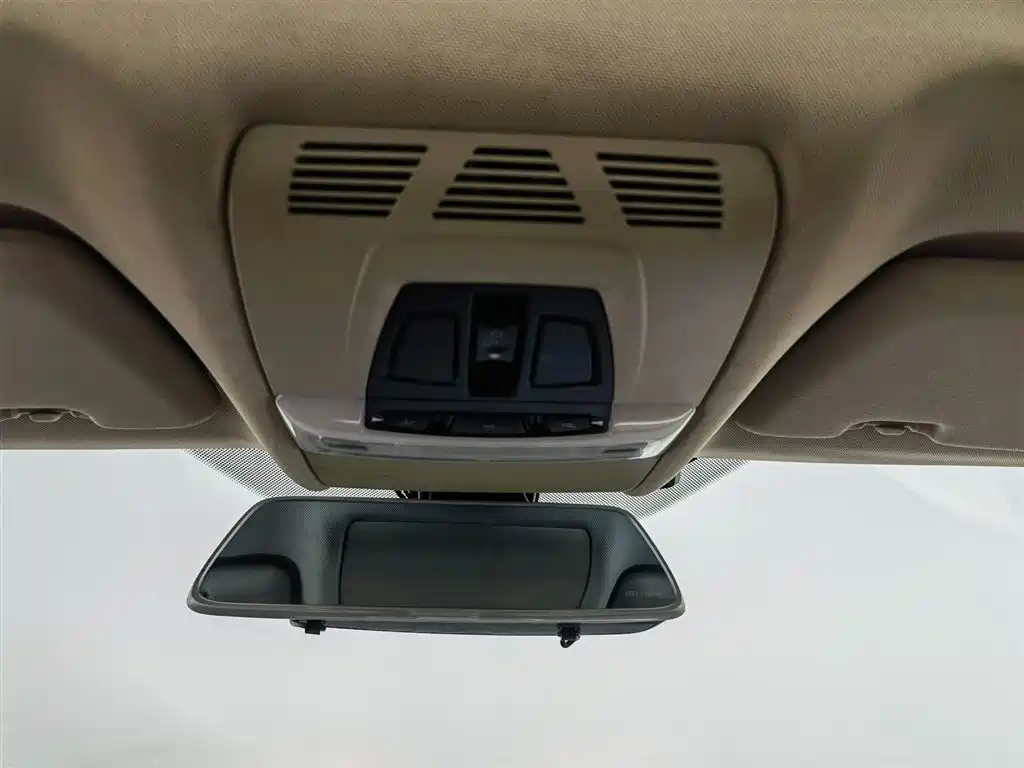 BMW X5 (Import) фото 11