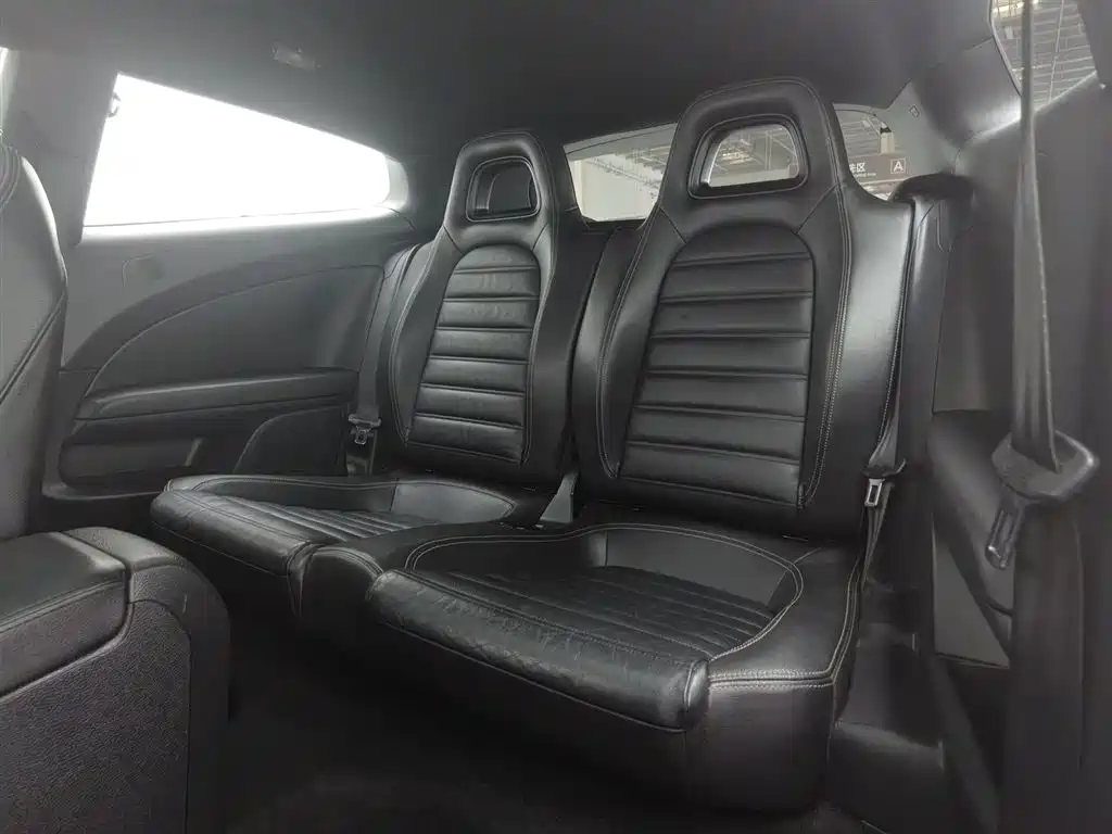 Volkswagen Scirocco 2011 2.0TSI R-Line фото 15