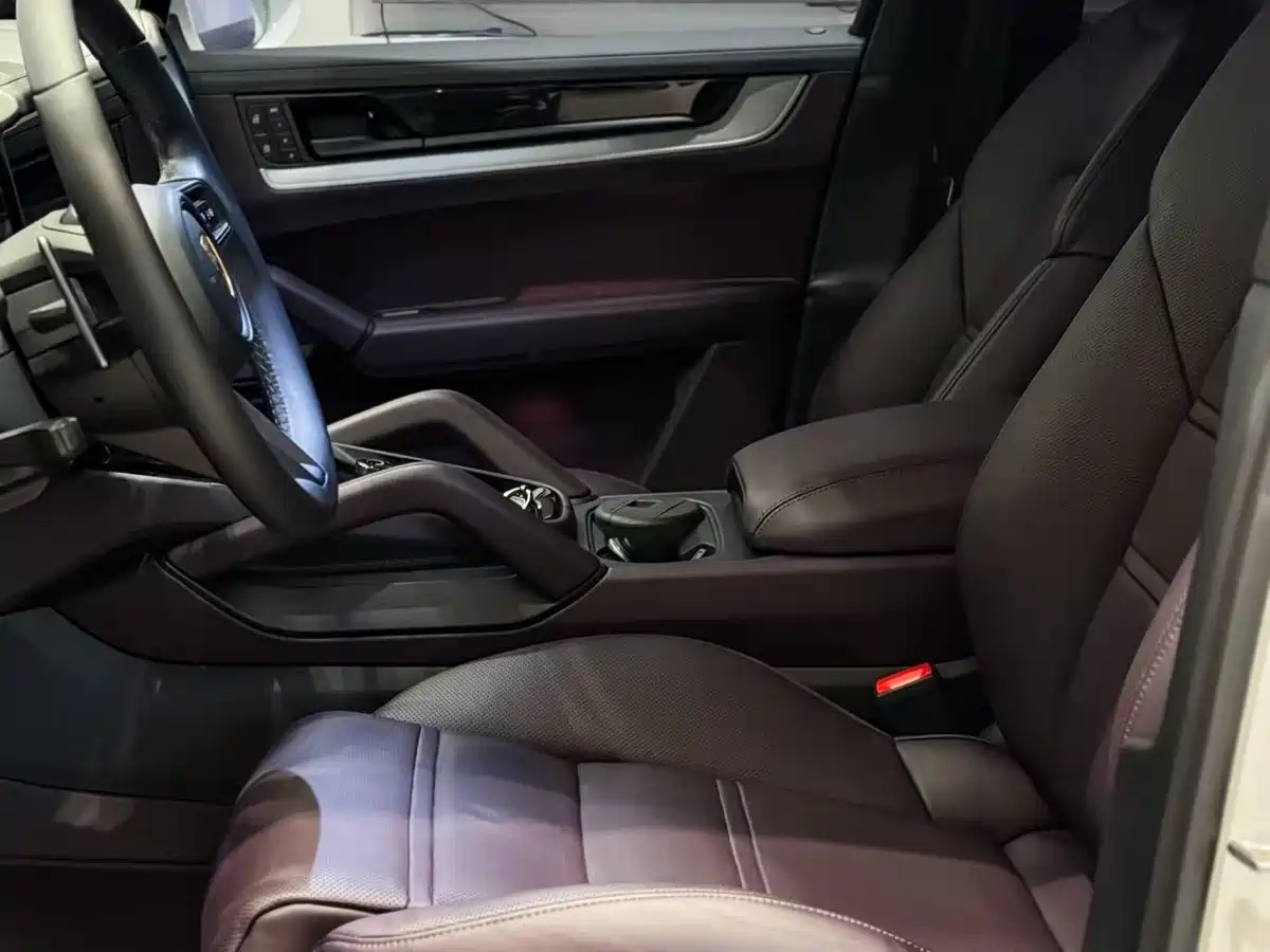 Porsche Cayenne 2024 Cayenne 3.0T фото 14