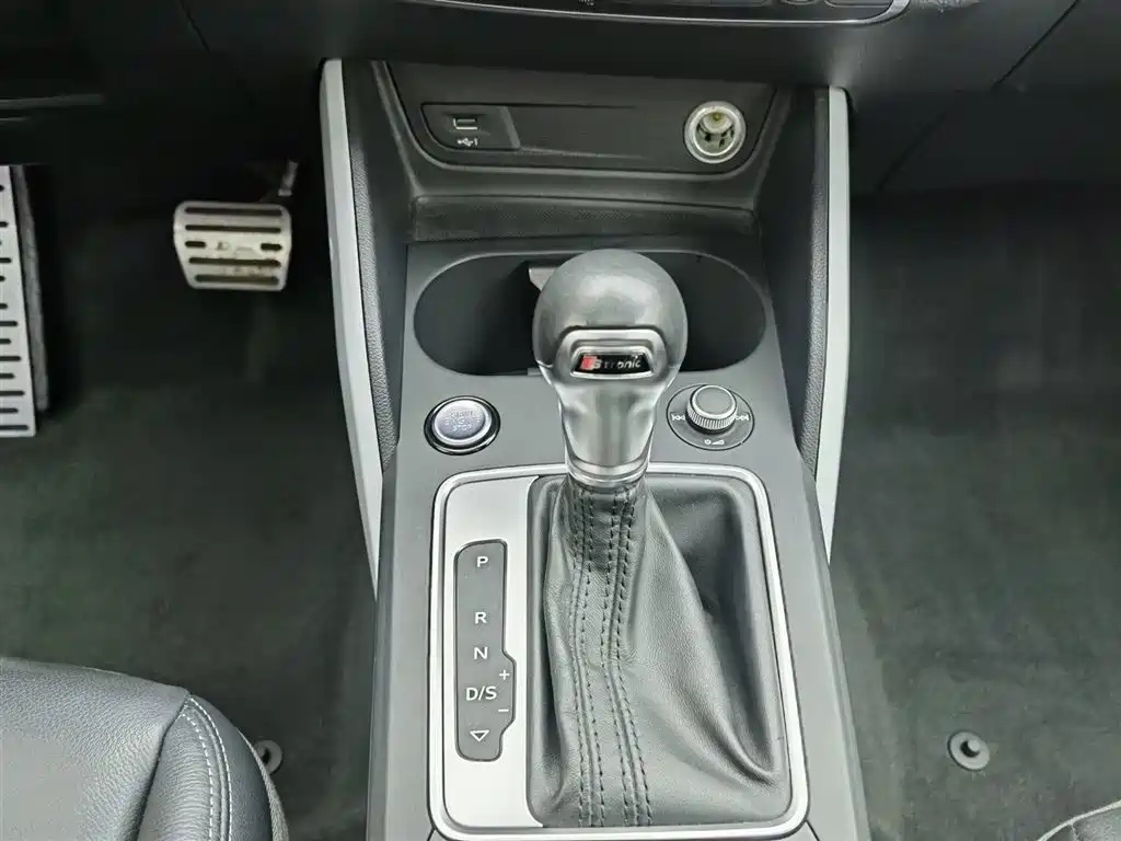 Audi Q2L 2018 35 TFSI Fashion Elegance China V фото 13