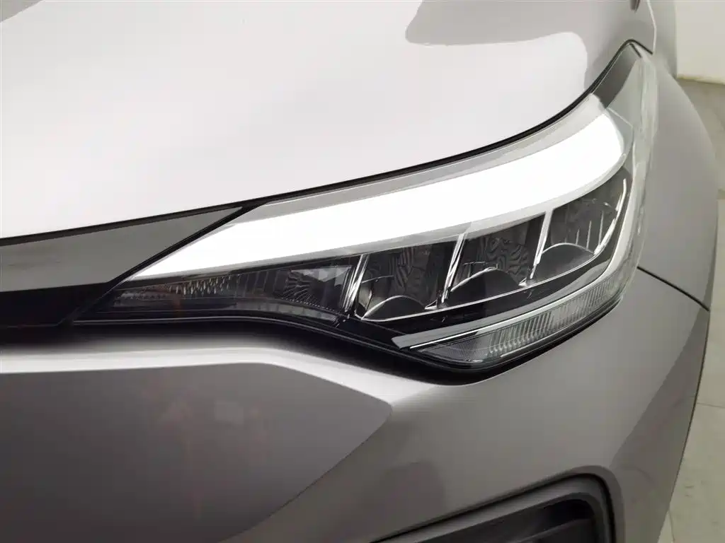 Toyota IZOA 2021 2.0L Yixiang Edition фото 7