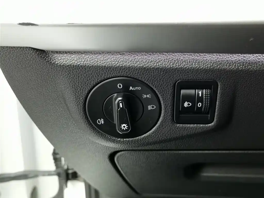 Volkswagen Lavida 2023 280TSI DSG Starlight Comfort Edition фото 21