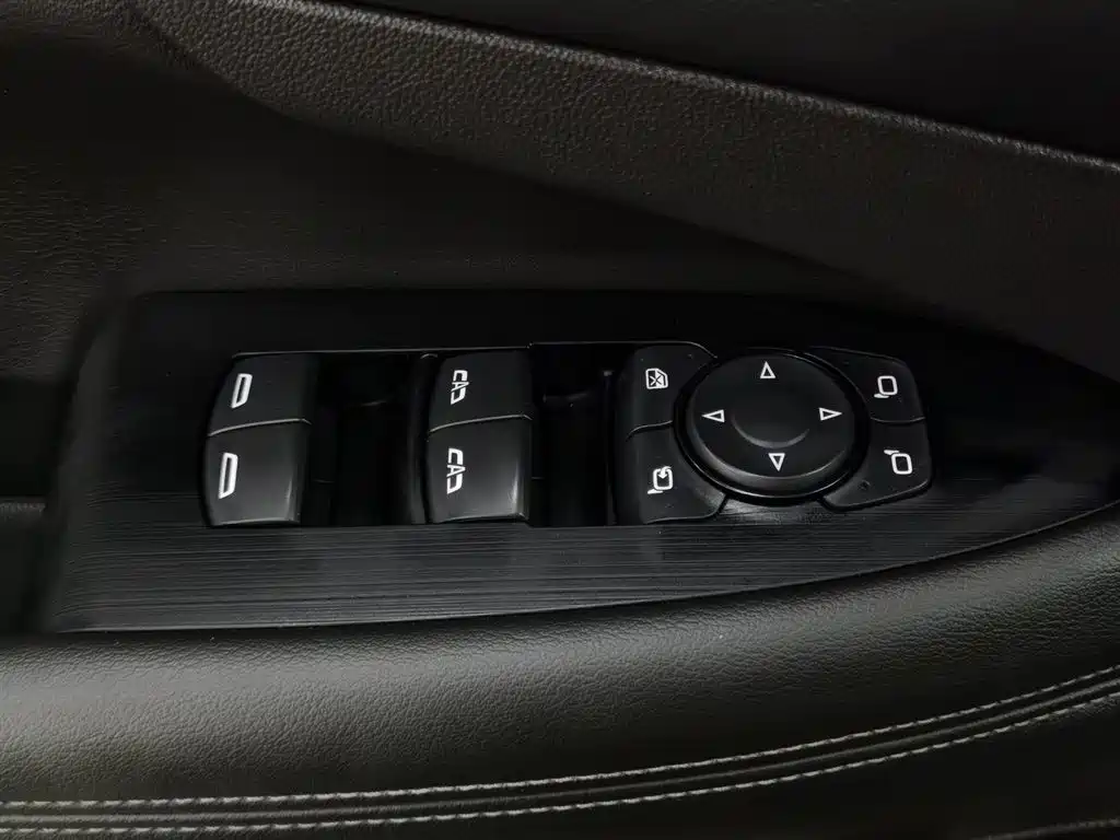 Buick LaCrosse 2022 652T Luxury фото 9