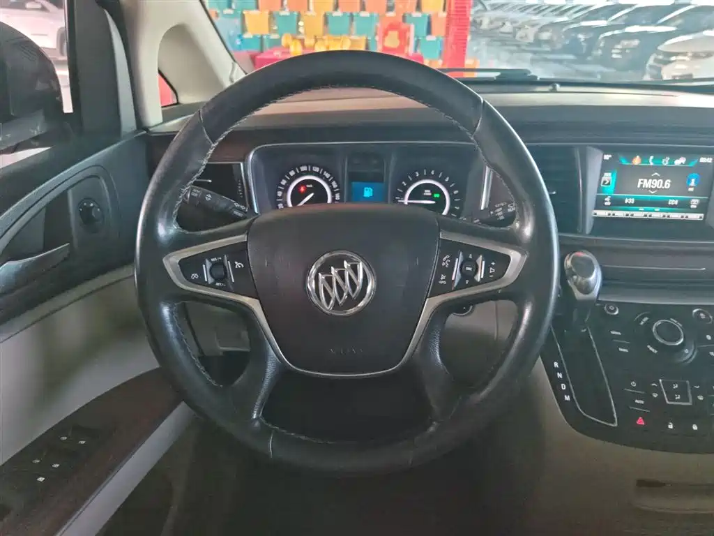 Buick GL8 2018 28T Luxury Model China VI фото 13