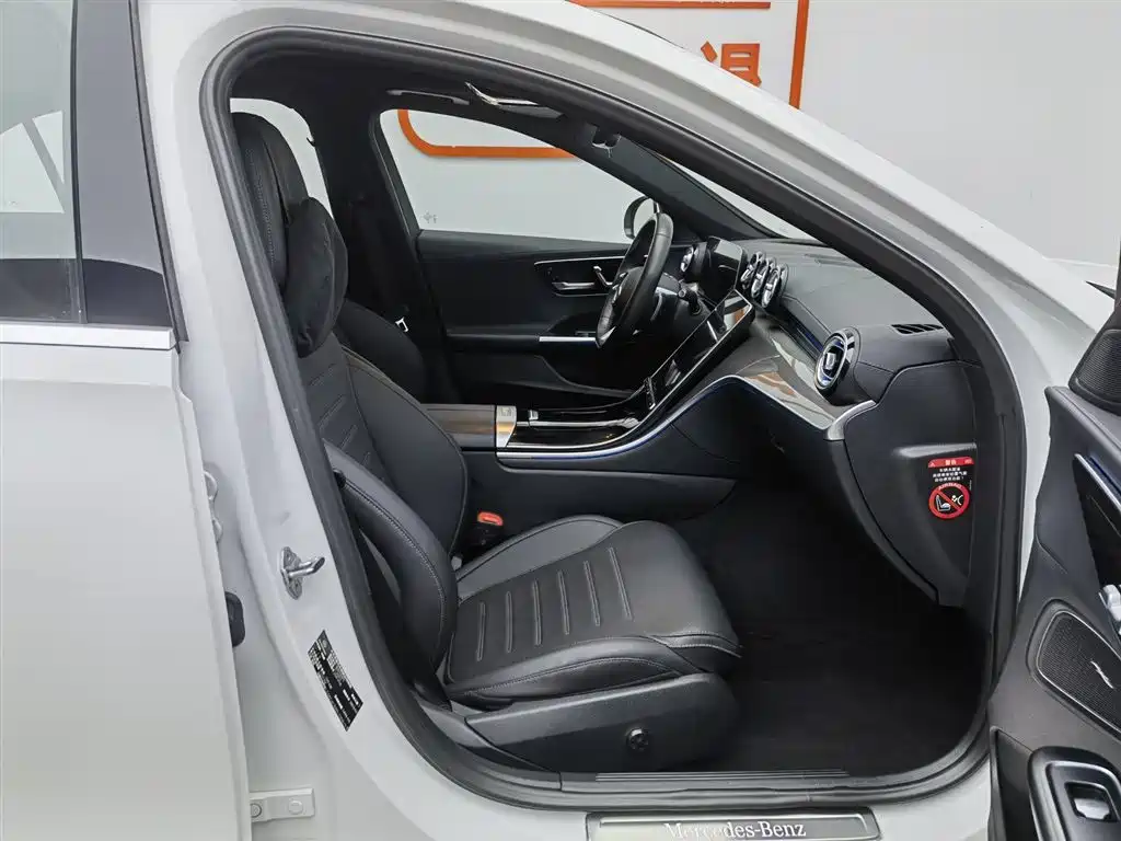 Mercedes-Benz C-Class 2023 Facelift C 260 L Sport Edition фото 23