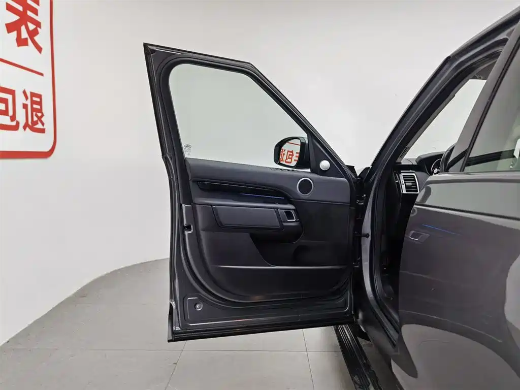 Land Rover Discovery 2019 3.0 SC V6 SE фото 8