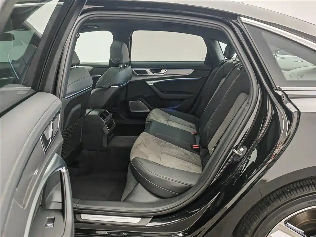 Audi A6L 2023 40 TFSI Luxury Dynamic фото 15