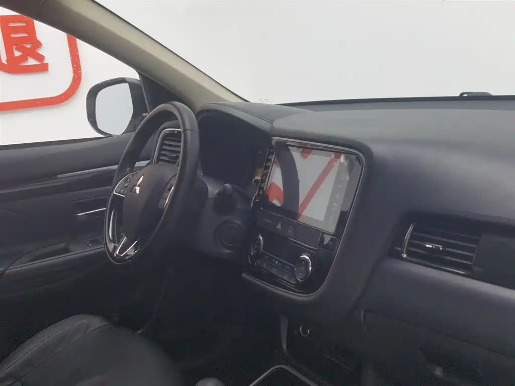 Mitsubishi Outlander 2018 2.0L 2WD Jiale Edition 7-seater фото 22