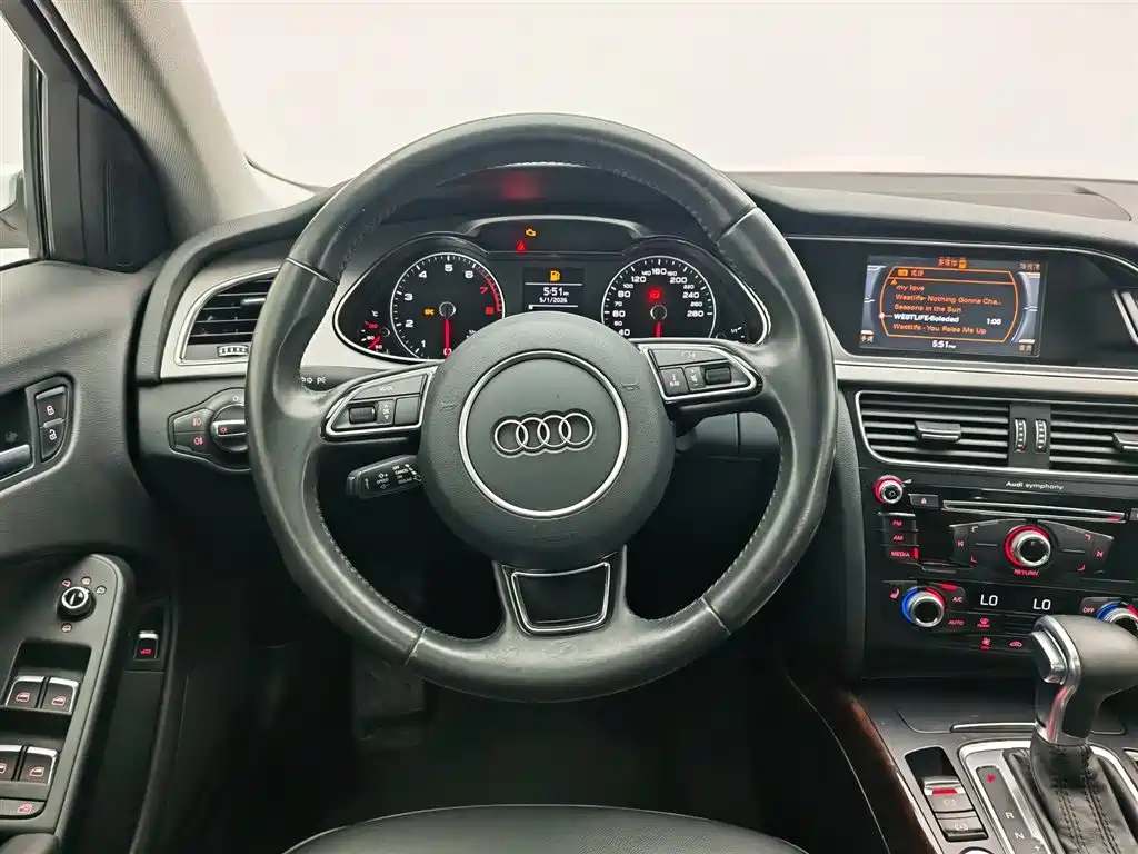 Audi A4L 2016 35 TFSI Collector's Edition S line Comfort фото 11
