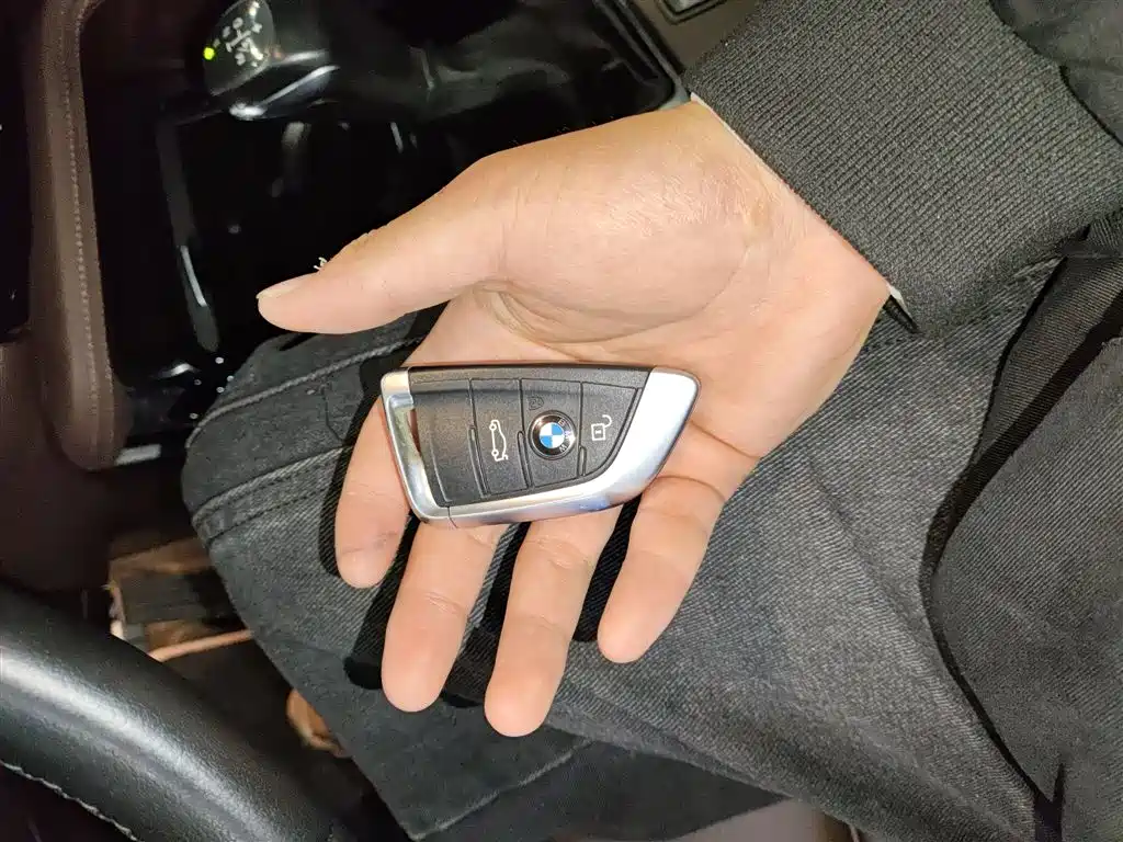 BMW X1 2016 sDrive20Li Luxury Model фото 23