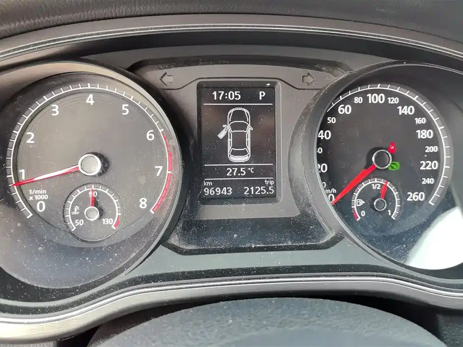 Volkswagen Passat 2017 330TSI DSG Prestige фото 14