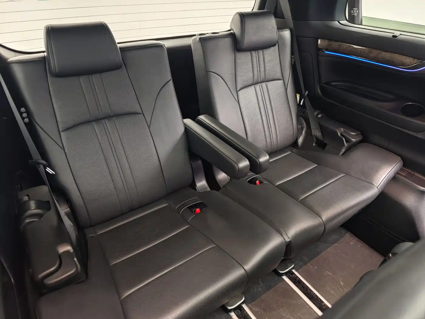 Toyota Alphard 2018 Facelift 3.5L Premium Edition фото 12