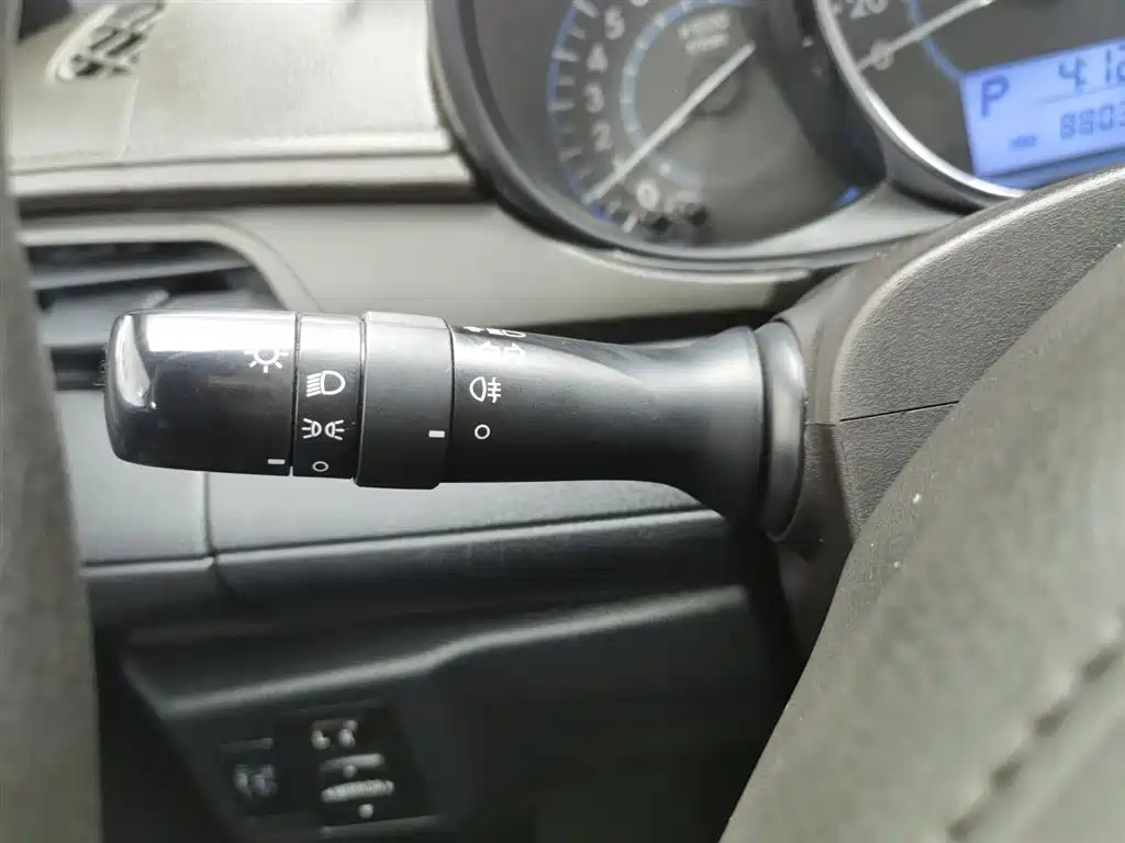 Toyota Vios 2016 1.5L Automatic Zhi Zhen Xing Yao Edition фото 21