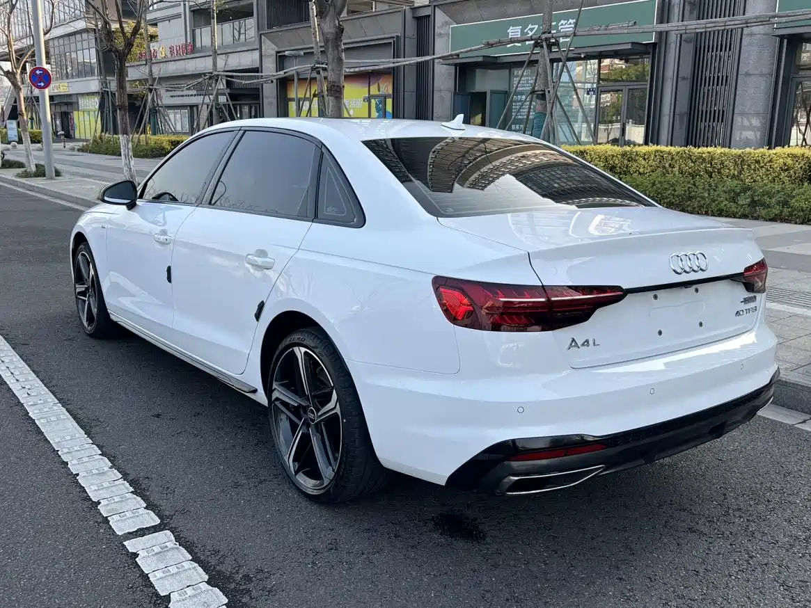Audi A4L 2024 40 TFSI Luxury Dynamic фото 15