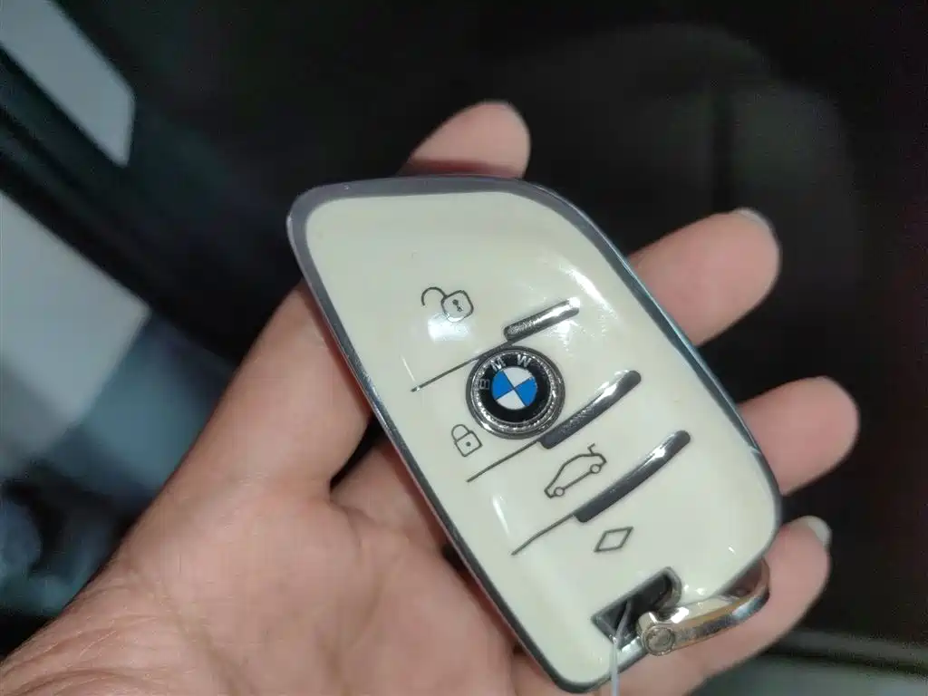 BMW X1 2022 sDrive25Li Leading фото 9