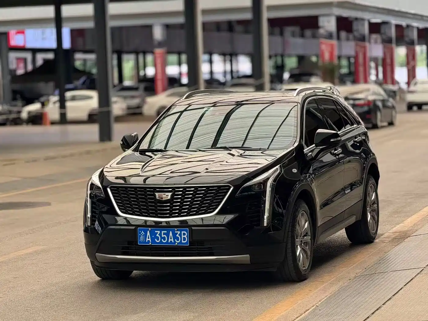 Cadillac XT4 2022 28T FWD Premium