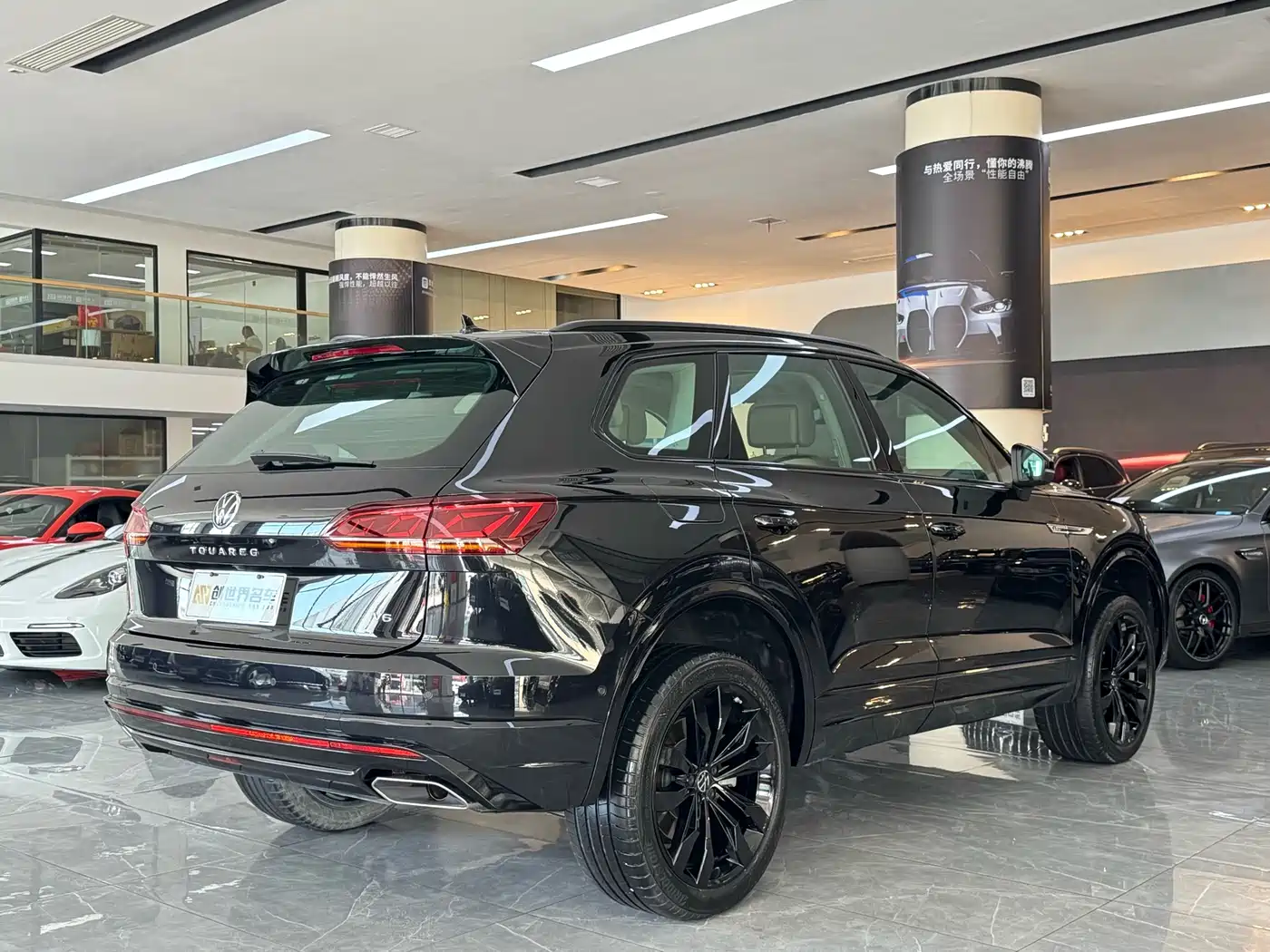 VOLKSWAGEN TOUAREG