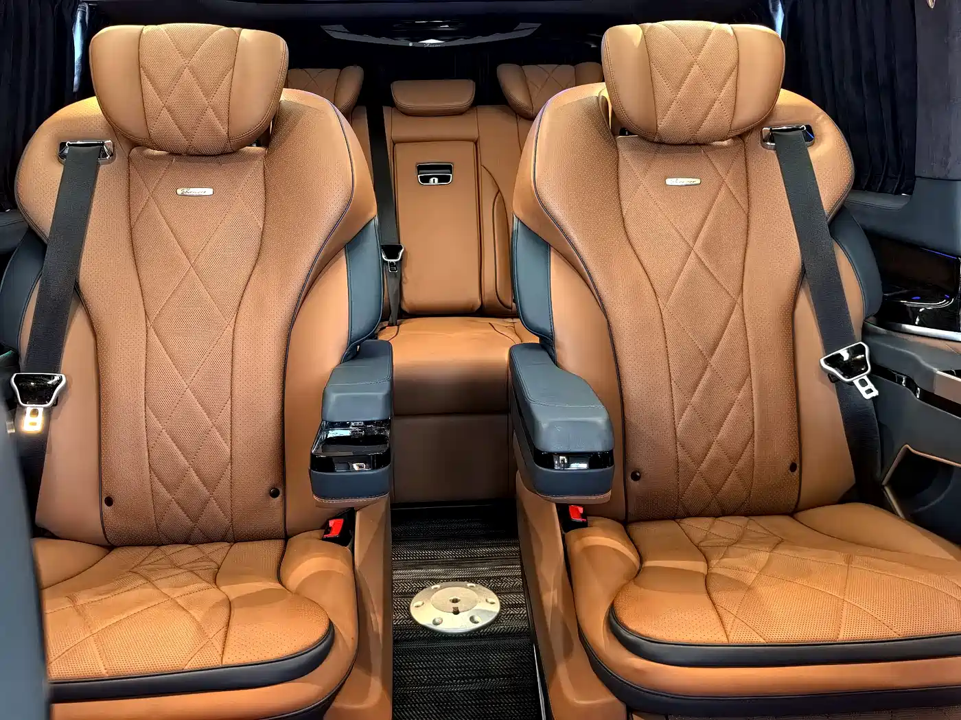 Mercedes-Benz V-Class 2022 V 260 L Long Wheelbase Prestige Edition фото 20