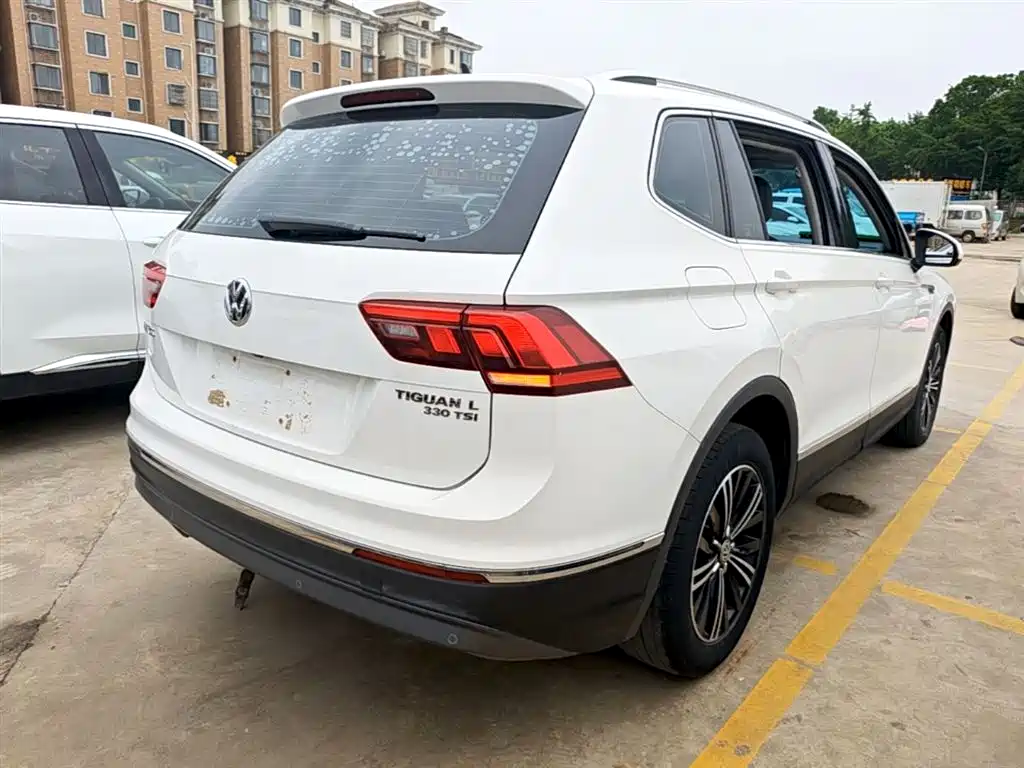 Volkswagen Tiguan L 2019 330TSI Automatic 2WD Panorama Comfort Edition China VI фото 7
