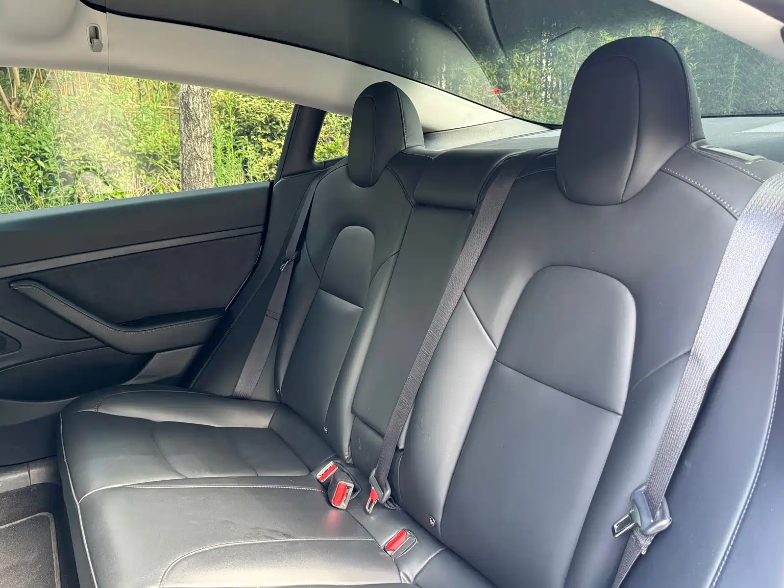 Фото 6 - Tesla Model 3