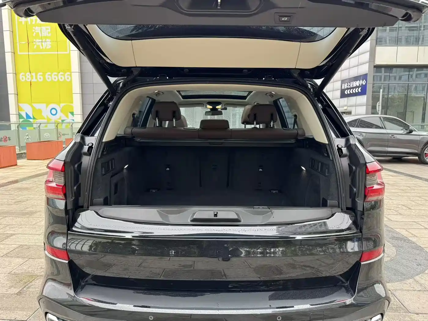 BMW X5 (Import) 2020 xDrive40i M Sport Package фото 36
