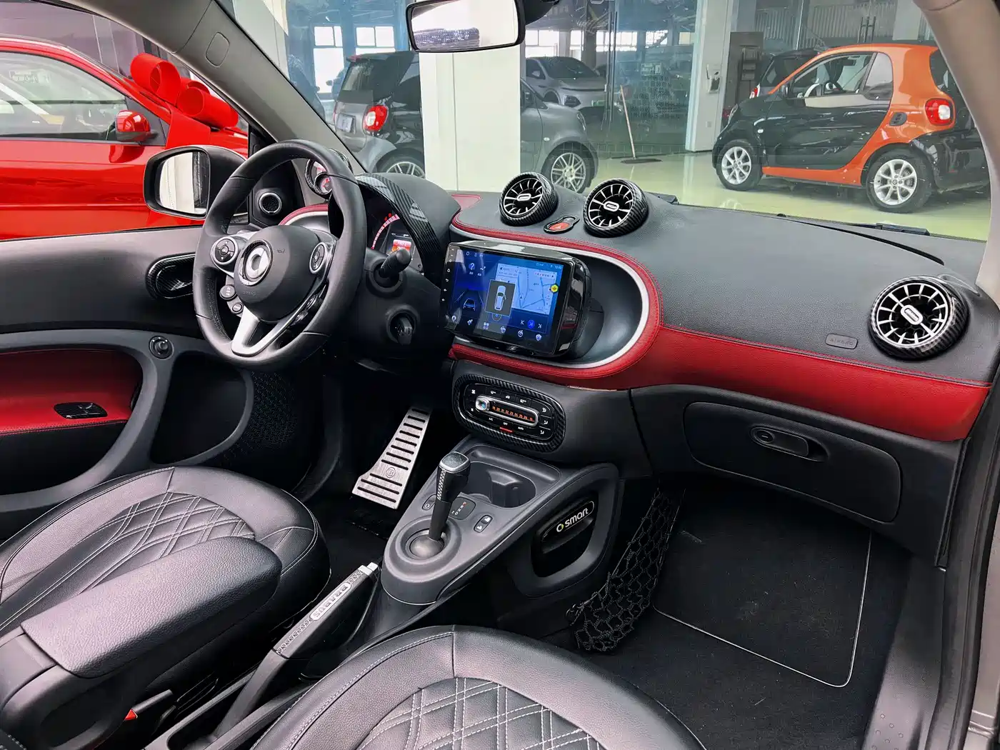 smart fortwo 2018 0.9T 66kW Convertible Pioneer Edition China V фото 8