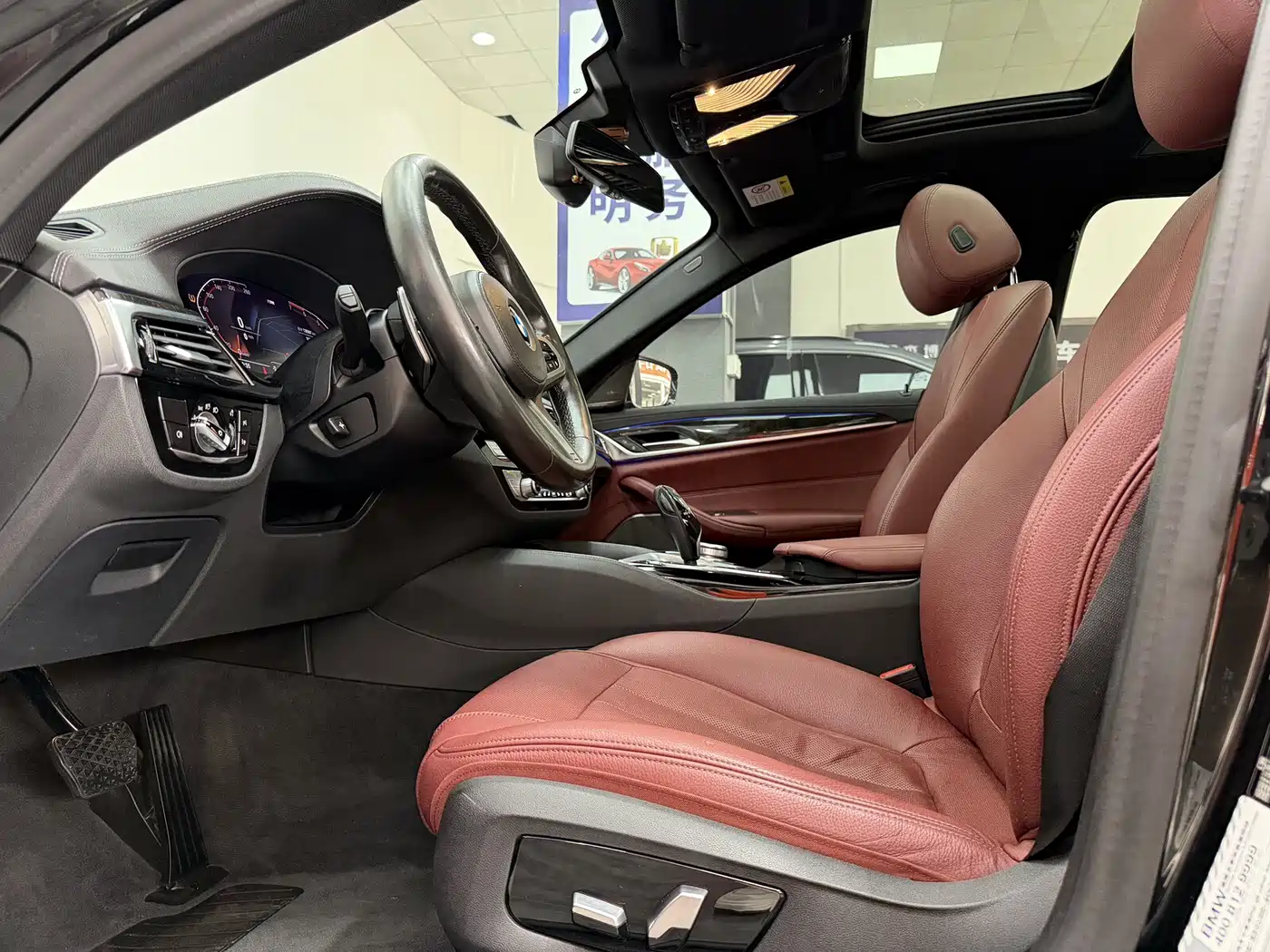 BMW 5 Series 2020 530Li Exclusive M Sport Package фото 4