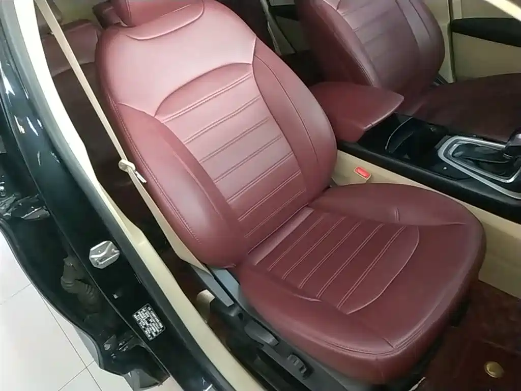 Photo 25 - Ford Edge