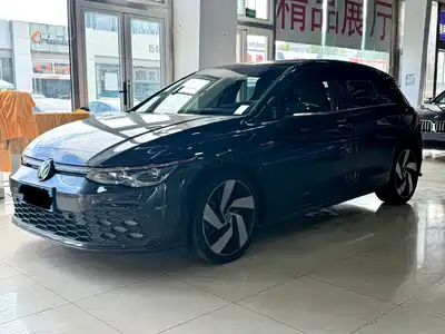 Volkswagen Golf GTI