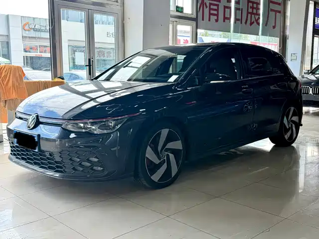 Volkswagen Golf GTI 380TSI DSG GTI