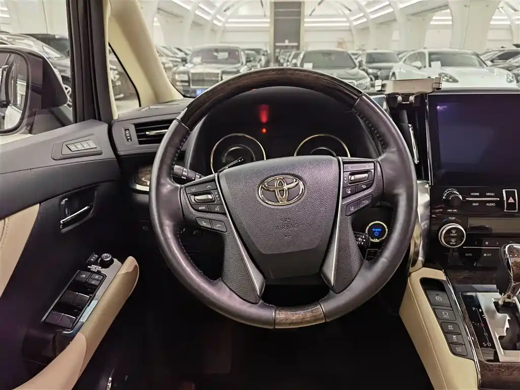 Toyota Vellfire 2021 Crown Hybrid 2.5L HV Supreme Edition фото 14