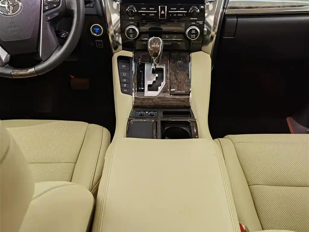 Toyota Vellfire 2021 Crown Hybrid 2.5L HV Supreme Edition фото 15