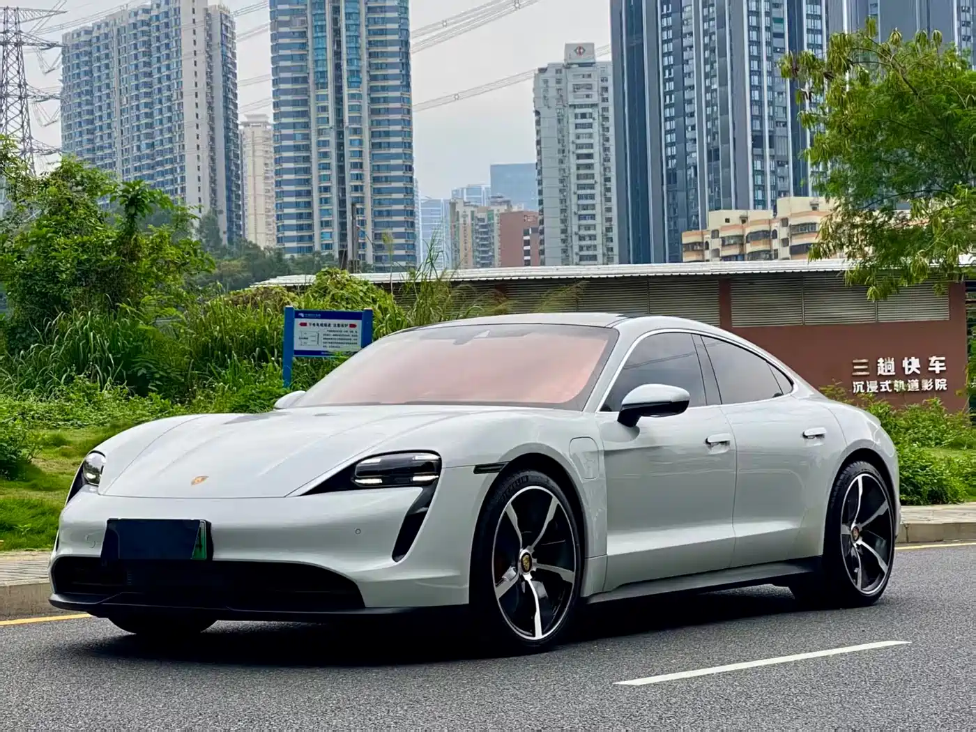 Porsche Taycan 2019 Taycan 4S