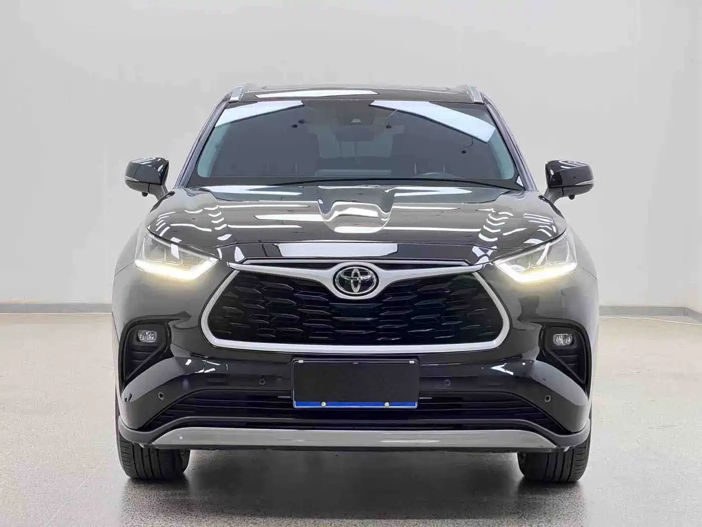 Toyota Highlander 2024 380T AWD Premium 7-Seater фото 2