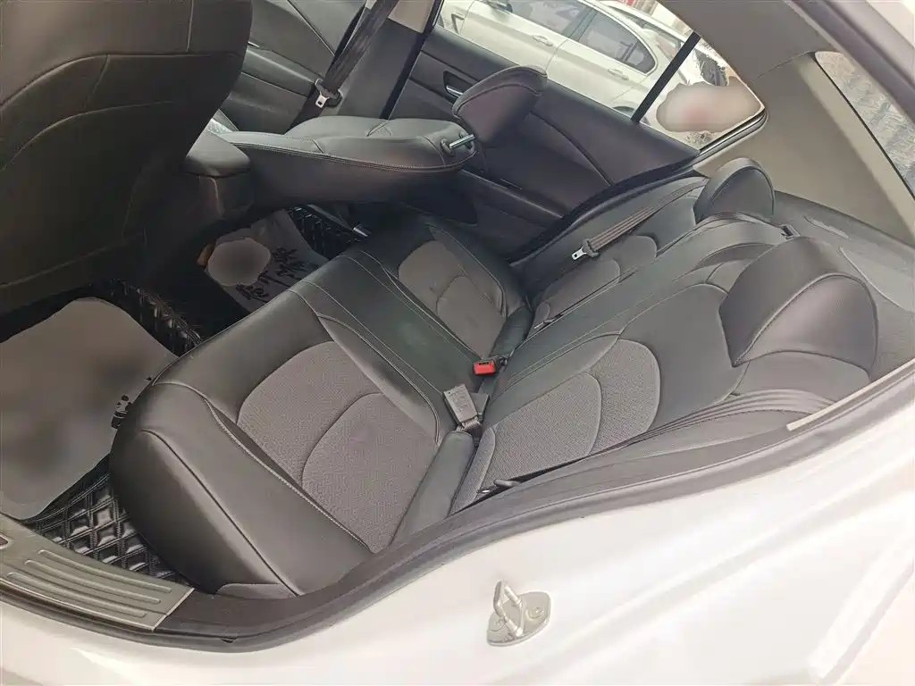 Chevrolet Cavalier 2016 1.5L Automatic Delight Edition фото 13
