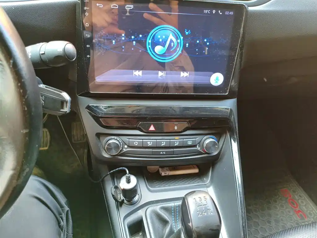 Peugeot 308 2018 1.6L Manual Fashion Edition фото 10