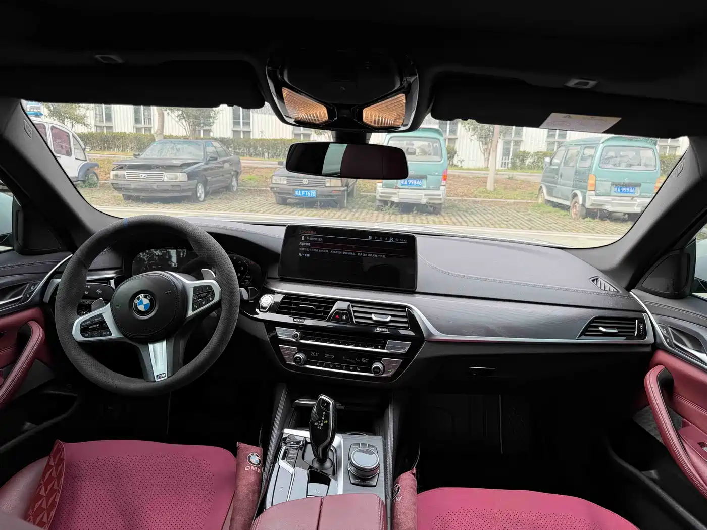 BMW 5 Series 2021 530Li Leading M Sport Package фото 10