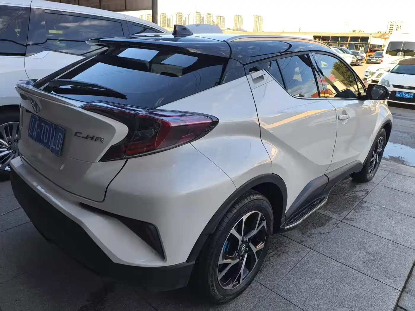 Toyota C-HR 2020 2020 Model 2.0L Leading