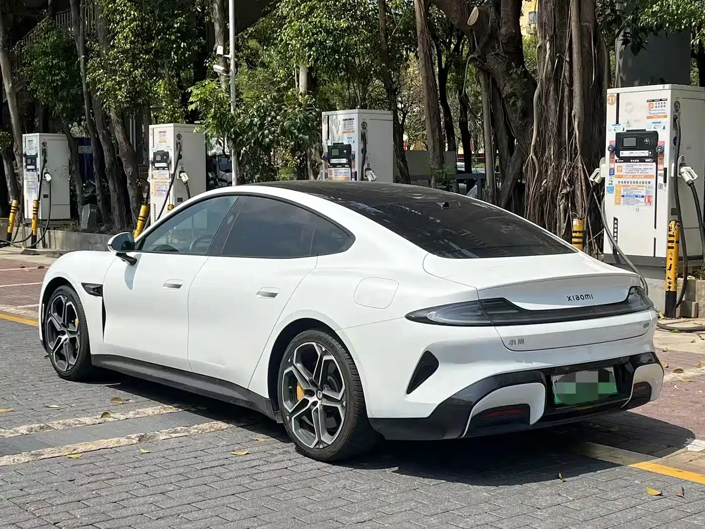 XIAOMI CAR XIAOMI SU7