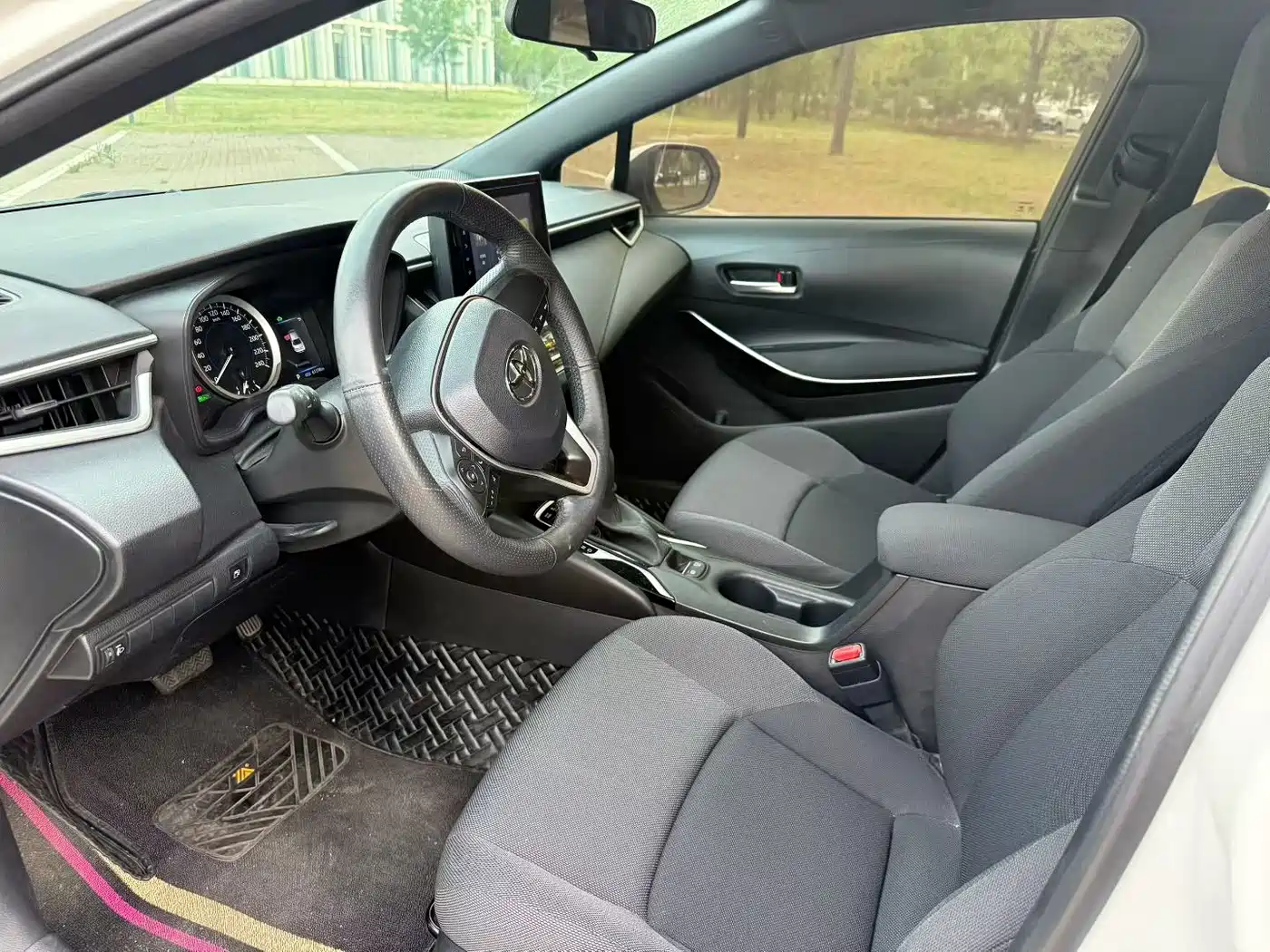 Toyota Levin 2022 Dual Engine 1.8H E-CVT Progressive Edition фото 4
