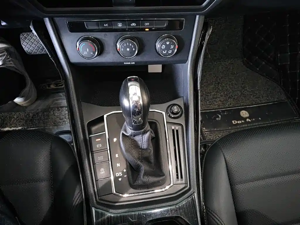 Volkswagen Lavida 2021 1.5L Auto Comfort Edition фото 7