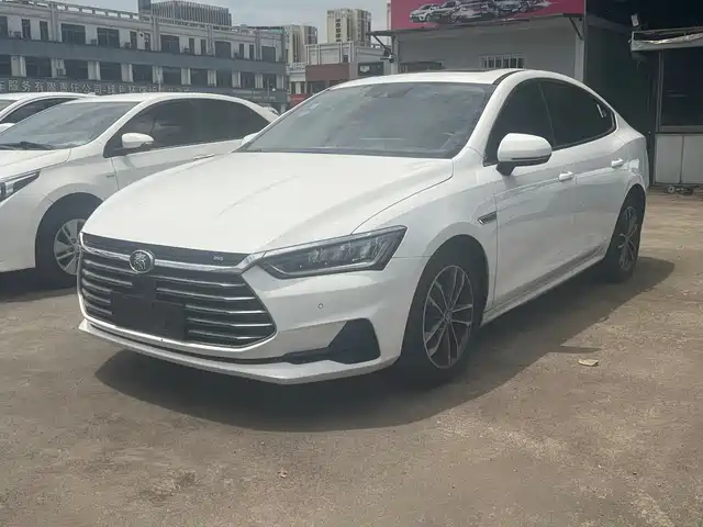  BYD Qin Pro 2019 Super Energy Edition 1.5TI Auto Smart Connection Sharp Enjoyment Type China V