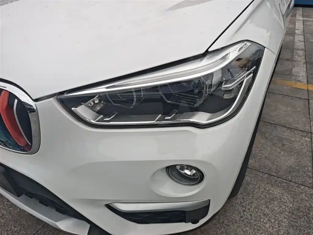 BMW X1 2016 sDrive20Li Luxury Model фото 24