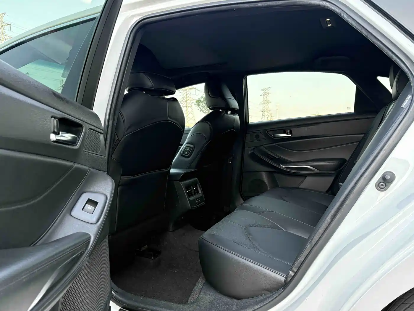 Toyota Avalon 2021 2.5L Luxury Edition фото 5