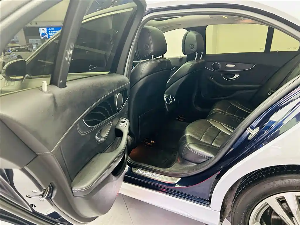 Mercedes-Benz C-Class 2016 C 200 L Sport фото 23