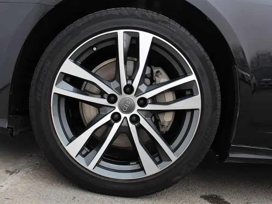 Audi A6L 2020 40 TFSI Luxury Dynamic фото 13