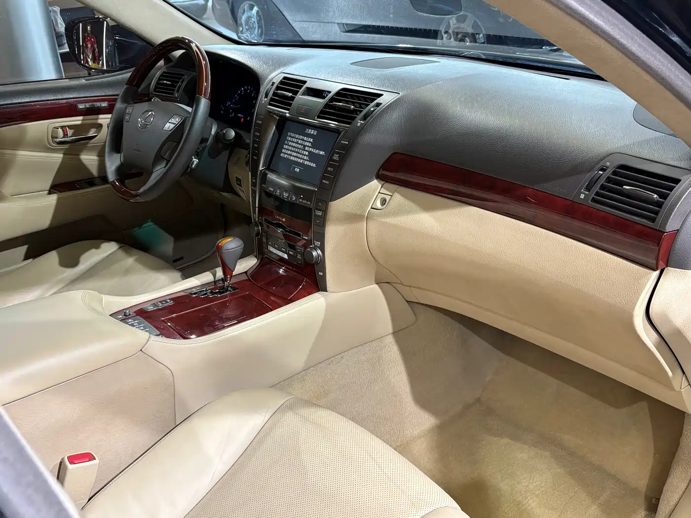 Lexus LS 2006 460L Premium Edition фото 25