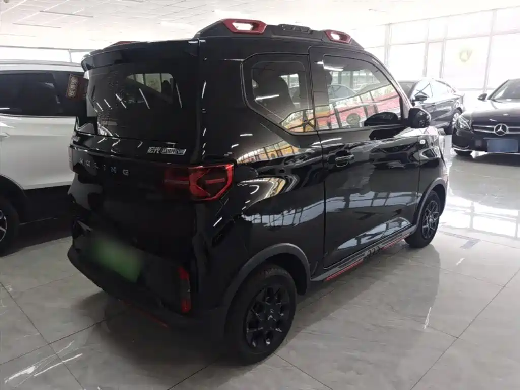 Фото 7 - Wuling Motors Hongguang MINIEV